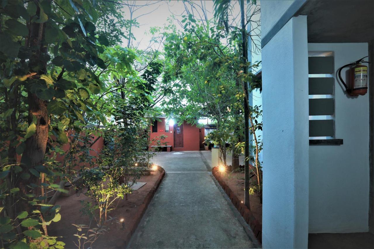 Hotel Du Palais - Auroville Beach Pondicherry Exteriör bild